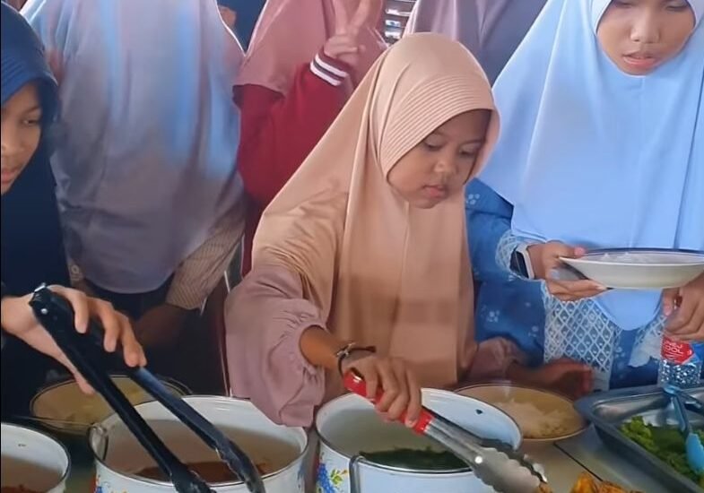 SD Luqman Al-Hakim Jember