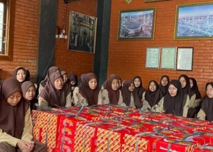 Pondok Pesantren Yatim Piatu Riyadlus Sholihin